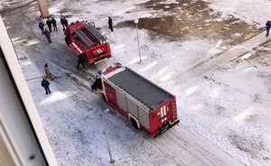 Новые проблемы стройки ЖК «МЧС»: пожар и «гуляющие по банкам» деньги