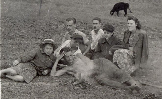 Фотомарафон «100-летие ТАССР»: геодезическая практика студентов на улице Подлужной, 1949 год