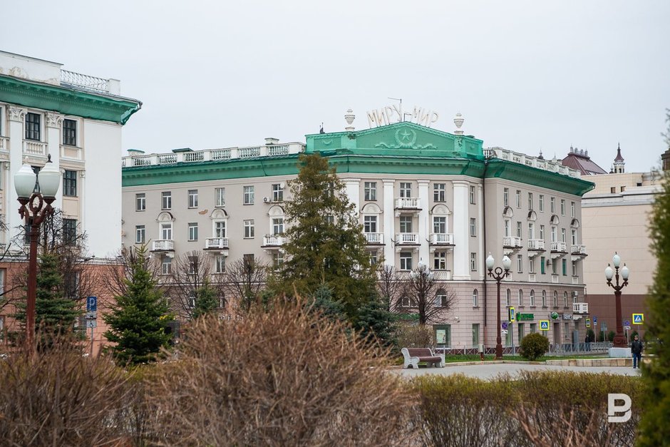 На площади Свободы тоже тихо...