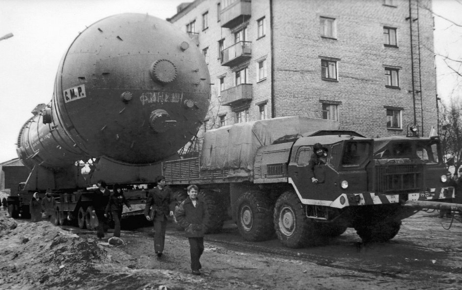 Уникальная операция по транспортировке еще одного крупногабаритного реактора, 1982 год.