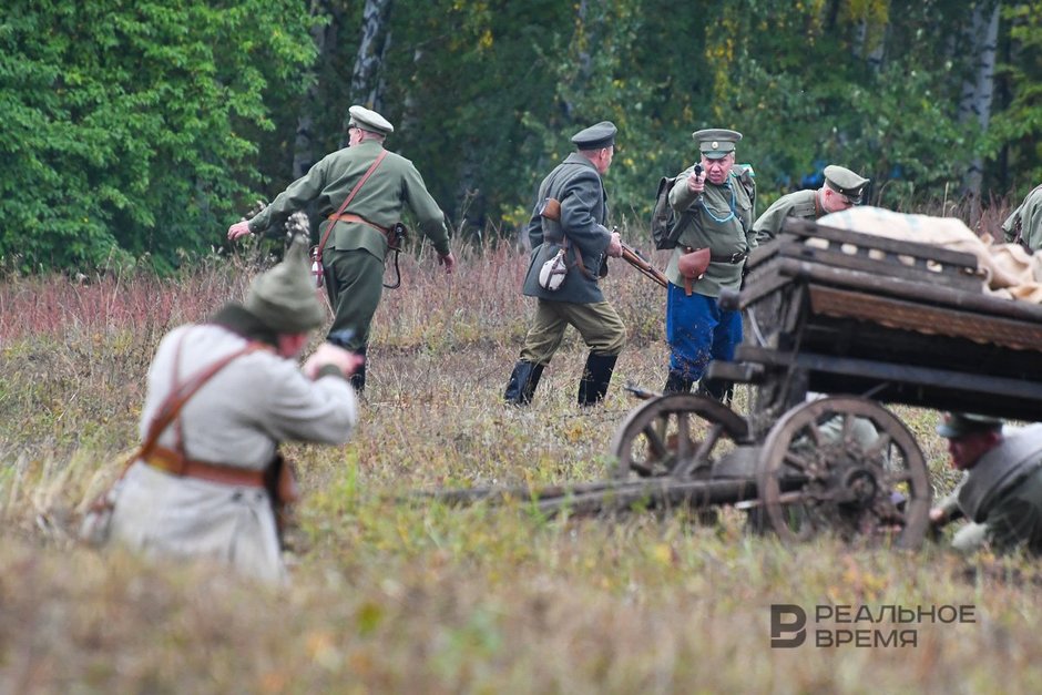 Актеры на фестивале «Рождение легендарной и непобедимой»