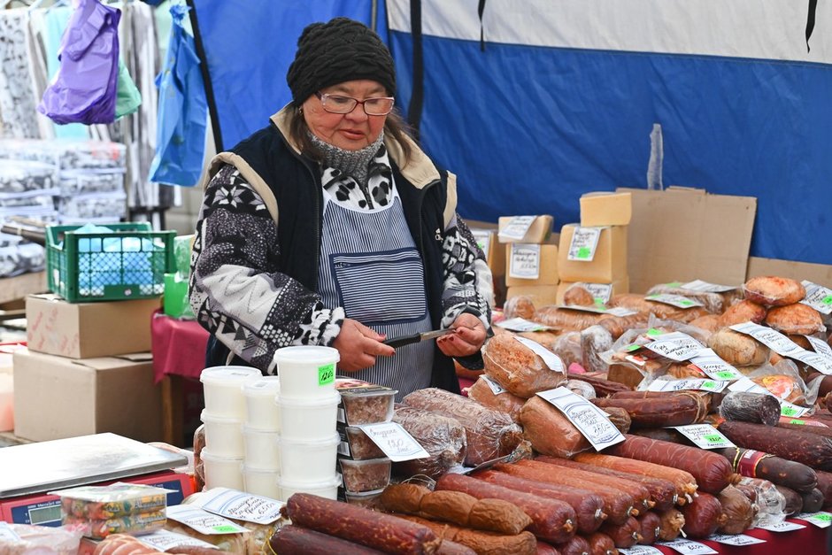 Товар на весенней сельскохозяйственной ярмарке