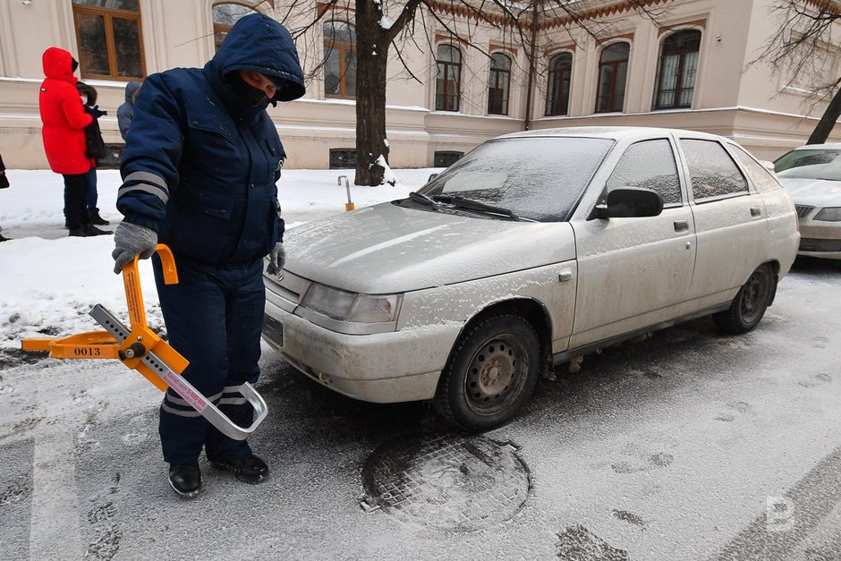 Установка блокираторов на колеса