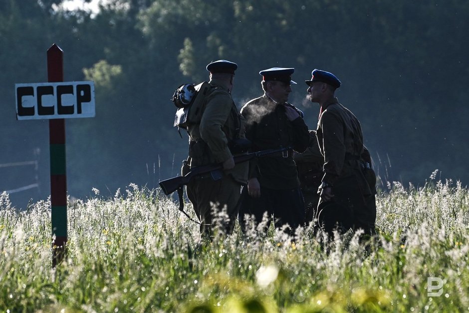 Участники фестиваля военно-исторической реконструкции «Военные игры «Элбэдэн»