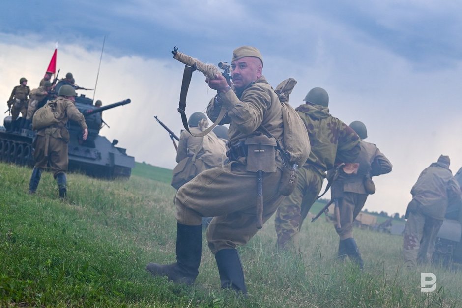 Участники IV Всероссийский фестиваль военно-исторической реконструкции «Военные игры «Элбэдэн»