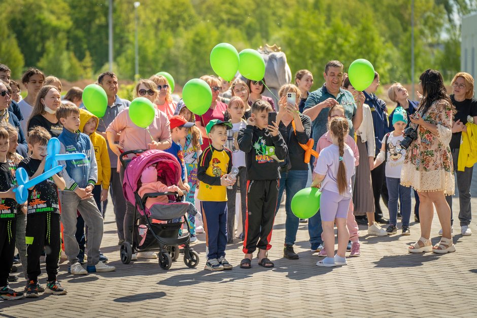 Поздравление банка «Аверс» для детей ДРКБ