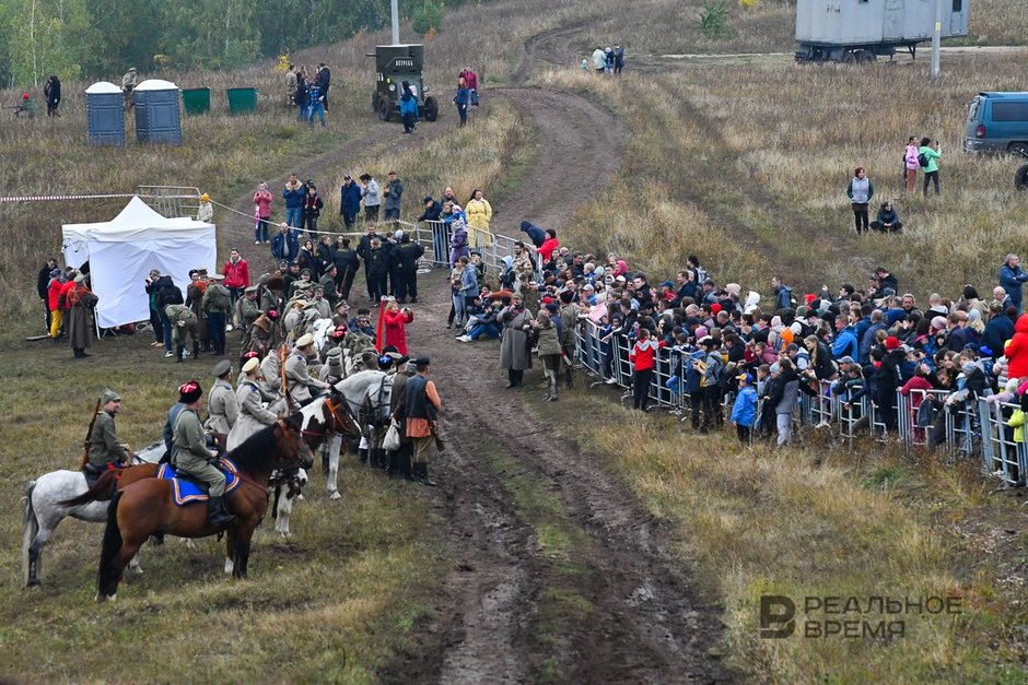 Актеры на фестивале «Рождение легендарной и непобедимой»