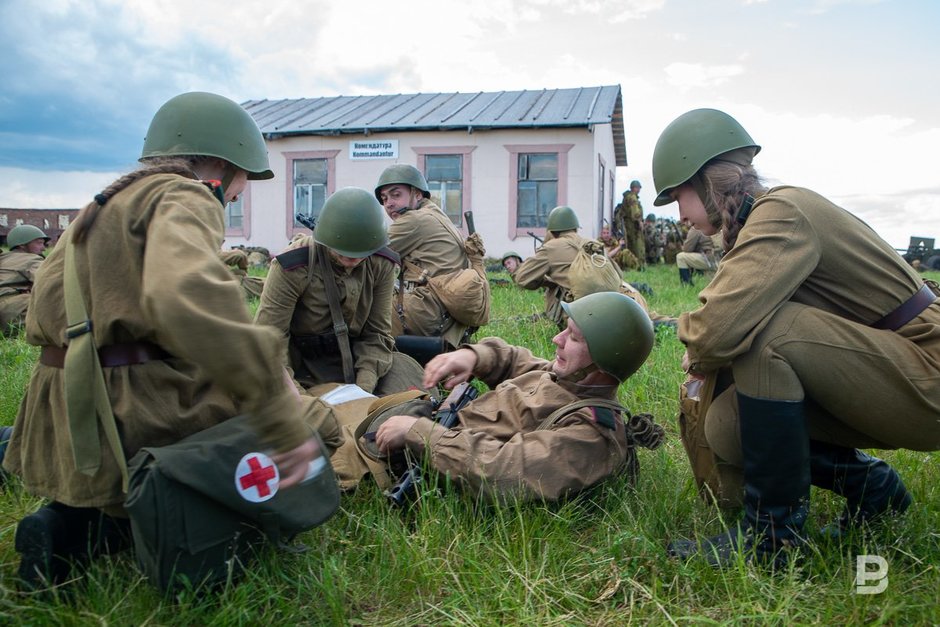 Участники IV Всероссийский фестиваль военно-исторической реконструкции «Военные игры «Элбэдэн»