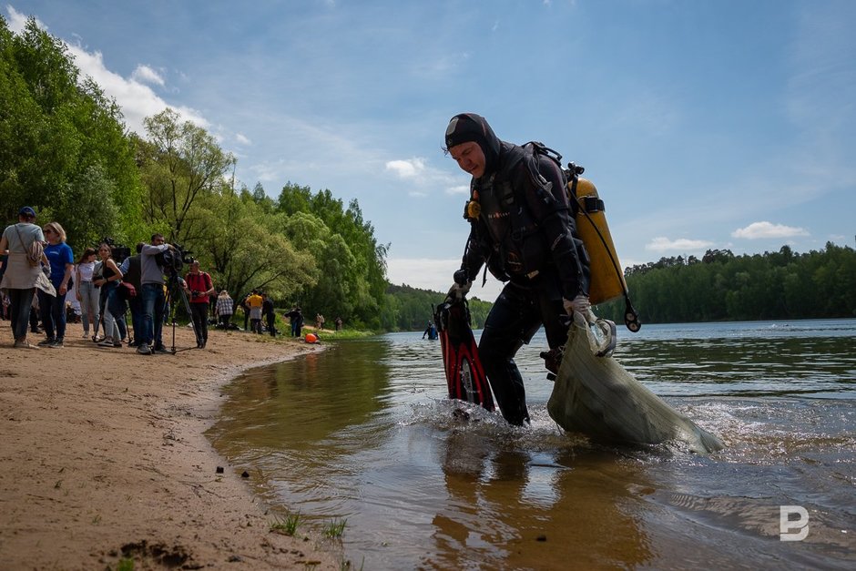 водолазы