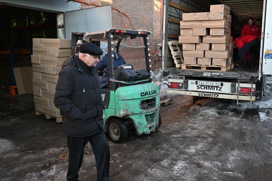 Отправка гуманитарной помощи беженцам