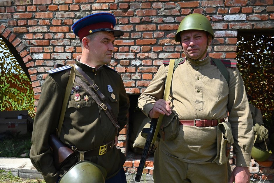 Участники IV Всероссийский фестиваль военно-исторической реконструкции «Военные игры «Элбэдэн»