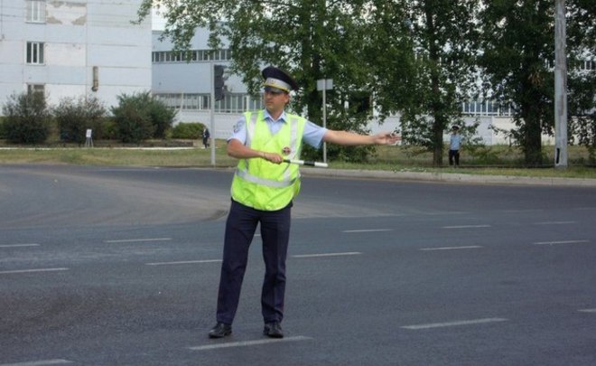 В Татарстане полицейский применил оружие в погоне за пьяным водителем из Казани